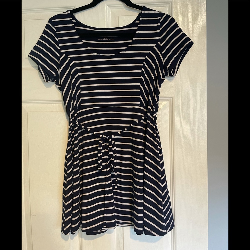 Motherhood Maternity top